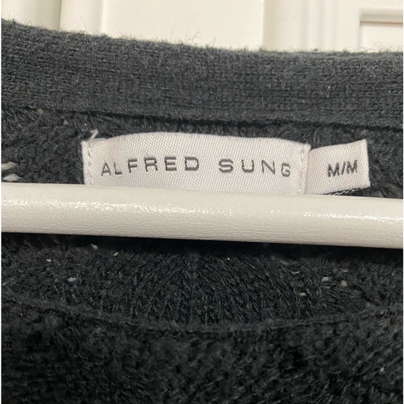 Alfred Sung Women’s Size Medium Black Crochet Style Sweater Scalloped Hem - Picture 2 of 8